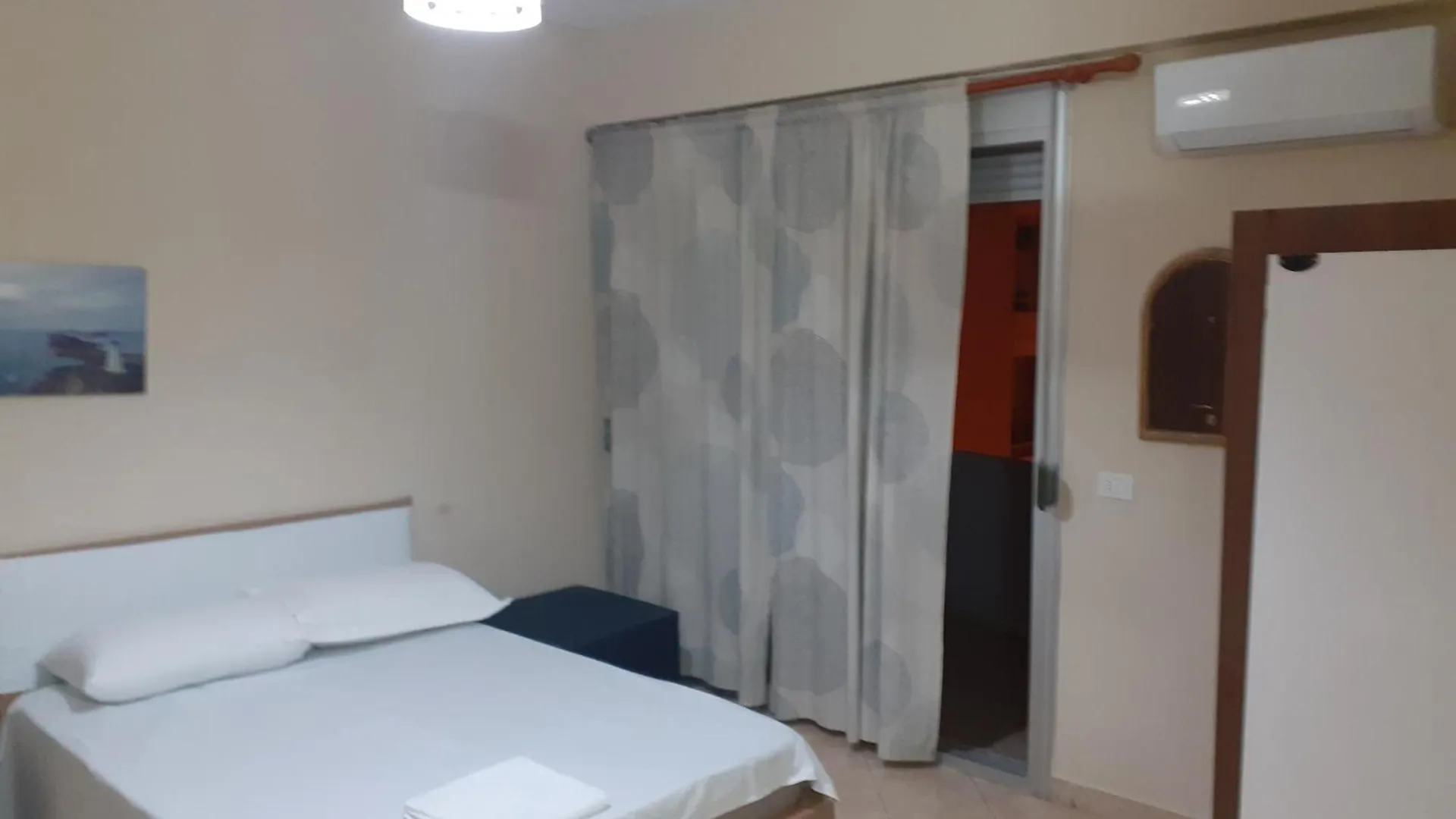 Seaside Studio Apartment Vlore Albania